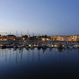 1 Proximite Port De Commerce Et Gare Sncf Brest